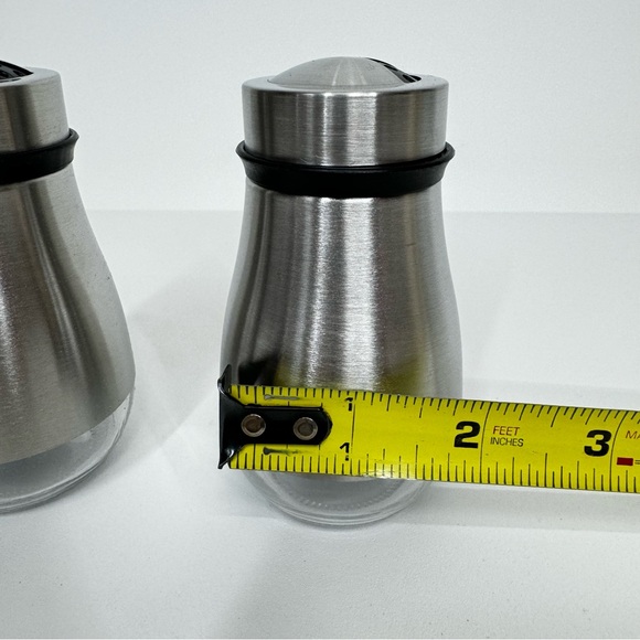 Salt & Pepper Shakers Two Size Plastic Sifters Snap On Top Stainless Steel Glass - Picture 9 of 12
